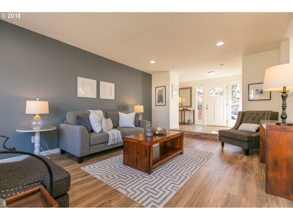 Columbia Redevelopment – 7535 Springhill Dr – Living Room