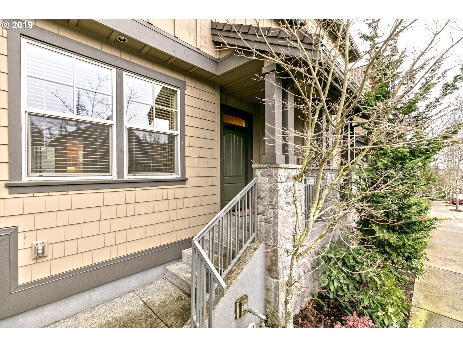 Portland Townhouse with Full Amenities